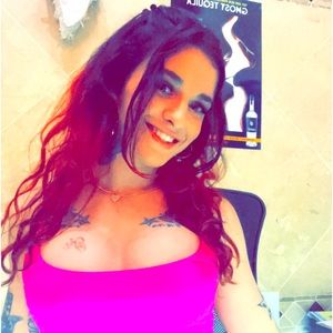 Meet your Posher, Angelica